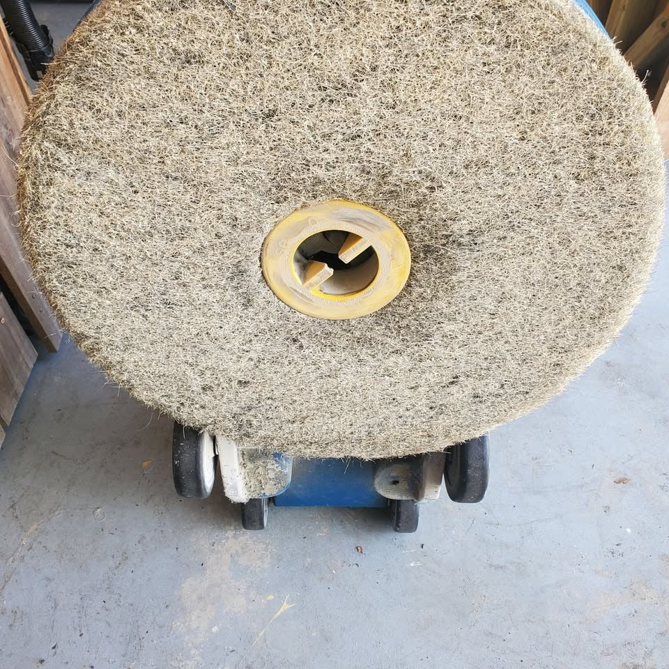 POWR-FLITE 2000 MODEL POLISHER 20"