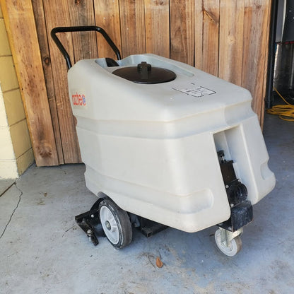 Aztec Guzzler Floor Stripping Solution Retriever, 30" Cleaning Path