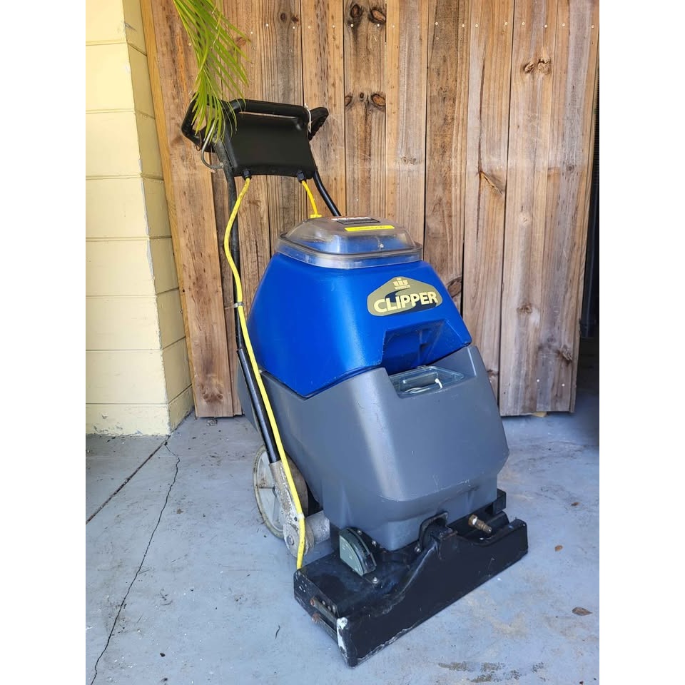Windsor Clipper Carpet Extractor